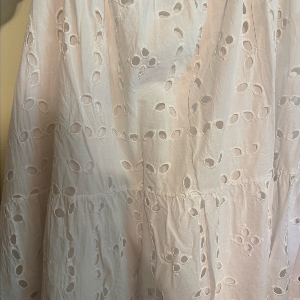 ELOQUII White Eyelet Set - Picture 4 of 4